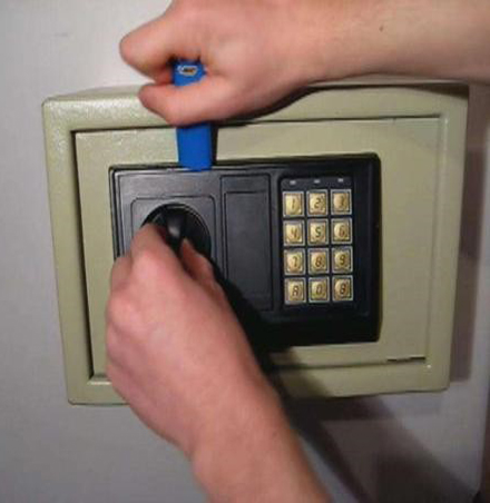 雷波开保险柜锁 保险柜维修