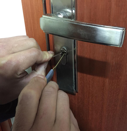 雷波附近开锁 雷波附近上门开锁